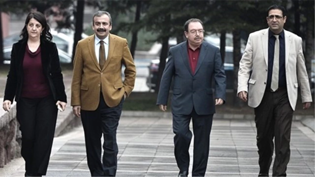 Öcalan\'la Görüşen HDP Heyeti: Derin Müzakere Zamanı
