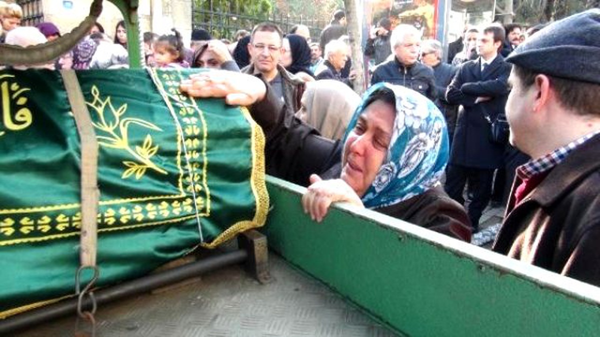 Kazada Ölen Özden Öğretmene, Anne- Babadan Son Görev