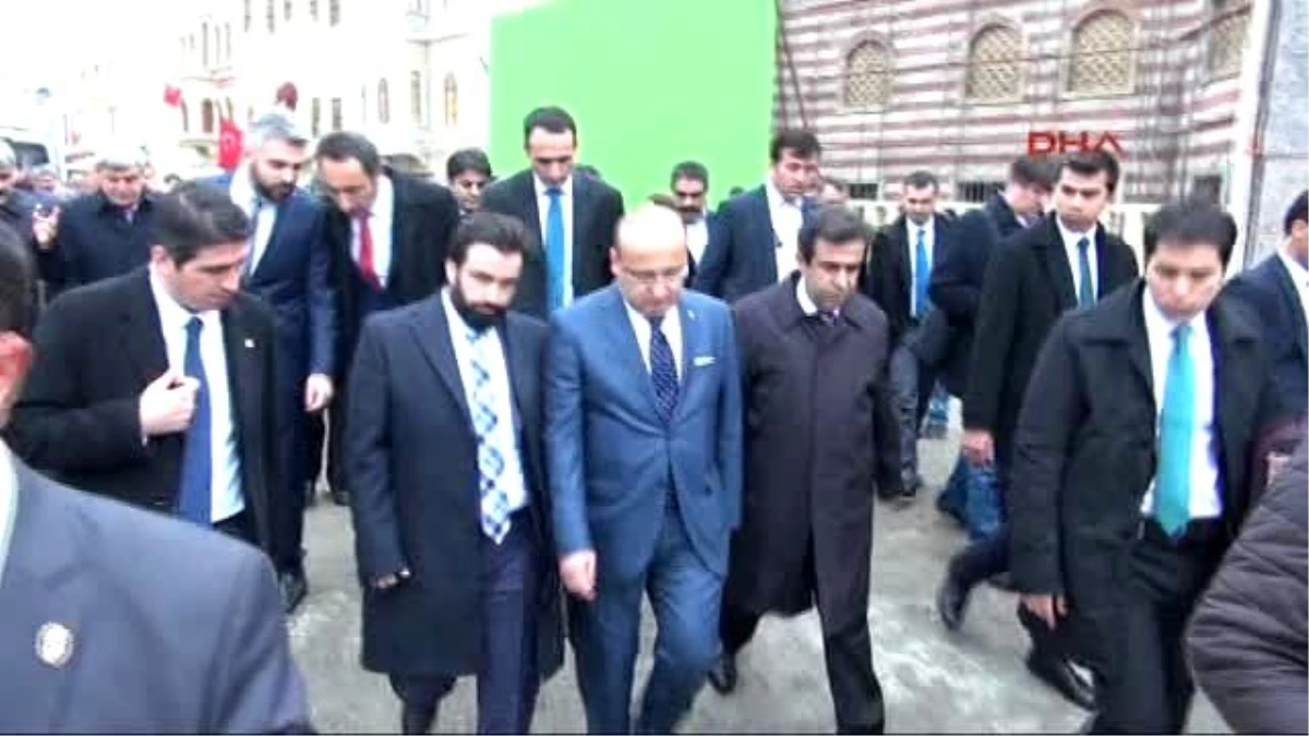 Kocaeli Başbakan Yardımcısı Yalçın Akdoğan İzmit\'te Film Platosunu Gezdi