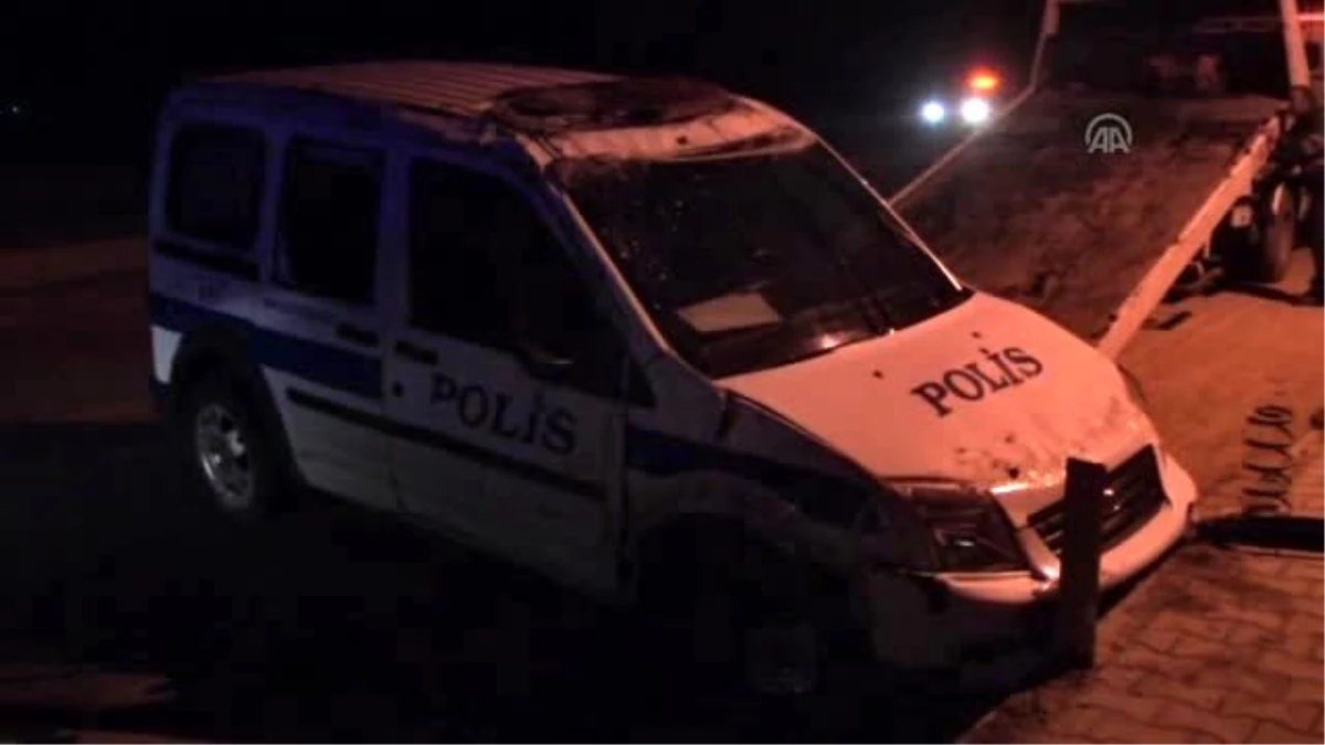 Şanlıurfa\'da Şüpheli Kovalayan Polis Aracı Devrildi: 2 Yaralı