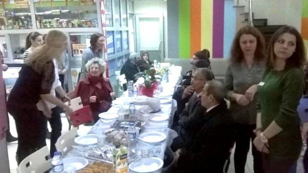Aden Öğrencileri Huzur Evi Sakinlerini Ağırladı