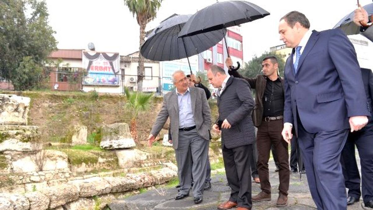 Başkan Can, Mersin Valisi Çakacak\'a Tarsus\'u Anlattı