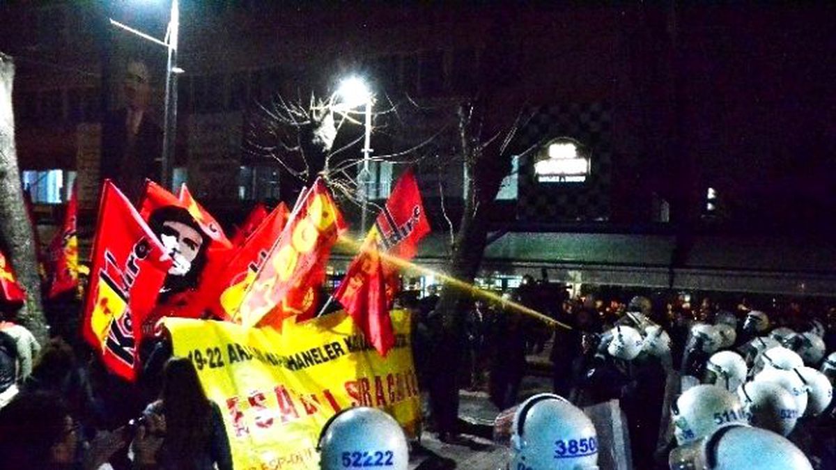 Hayata Dönüş\' Operasyonu Protestosuna Polis Müdahalesi