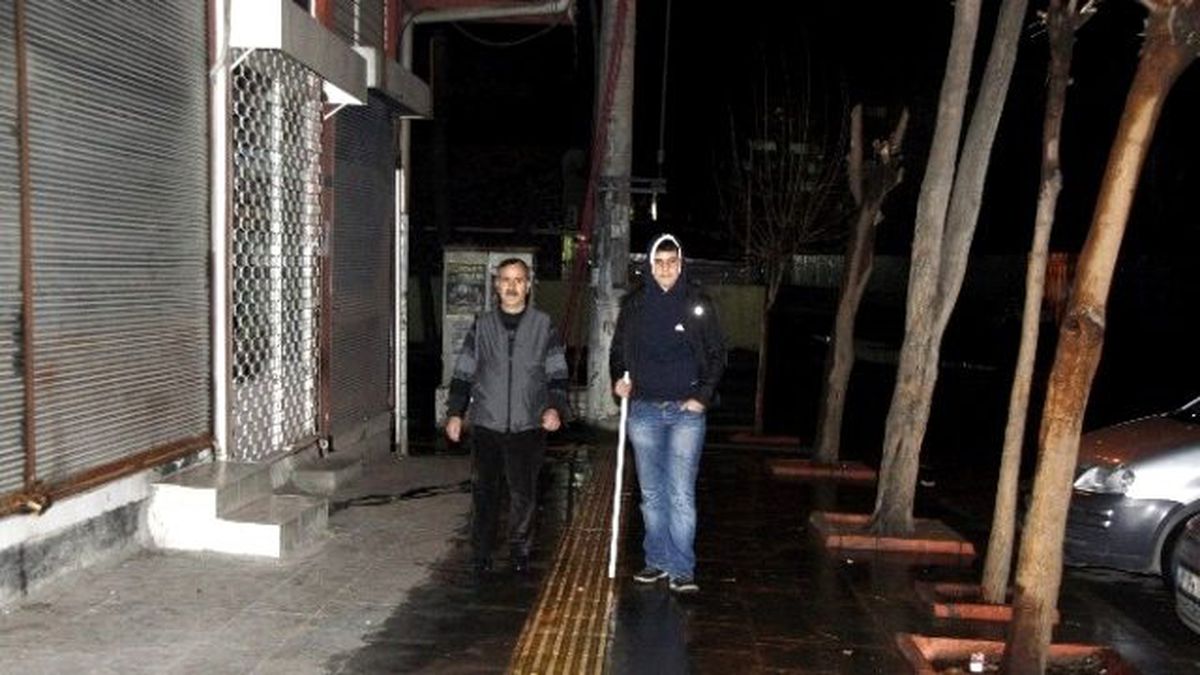 Mahalleliden \'Hırsız\' Nöbeti