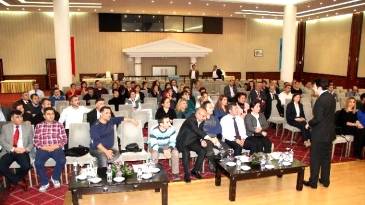 Sağlık- Sen İzmir Genişletilmiş Divan Toplantısı Kuşadası\'nda Başladı