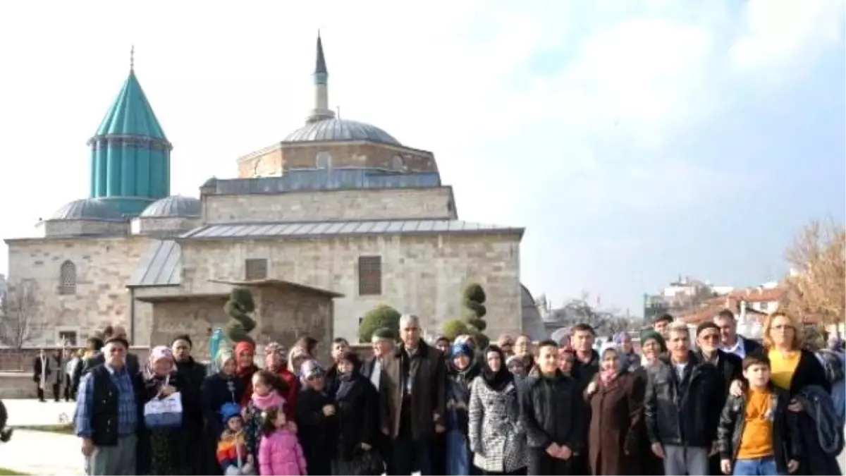 Soma\'da Yaşamını Yitiren Madencilerin Ailelerinden Mevlana Müzesi Ziyareti