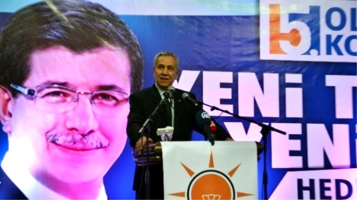 Arınç, Atasözleriyle Salonu Gülmekten Kırdı Geçirdi