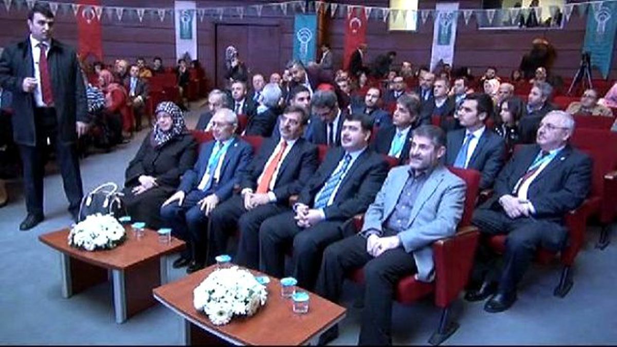 Bakan Güllüce Türkiye Dil ve Edebiyat Derneği 3. Olağan Kongresi\'nde Konuştu...