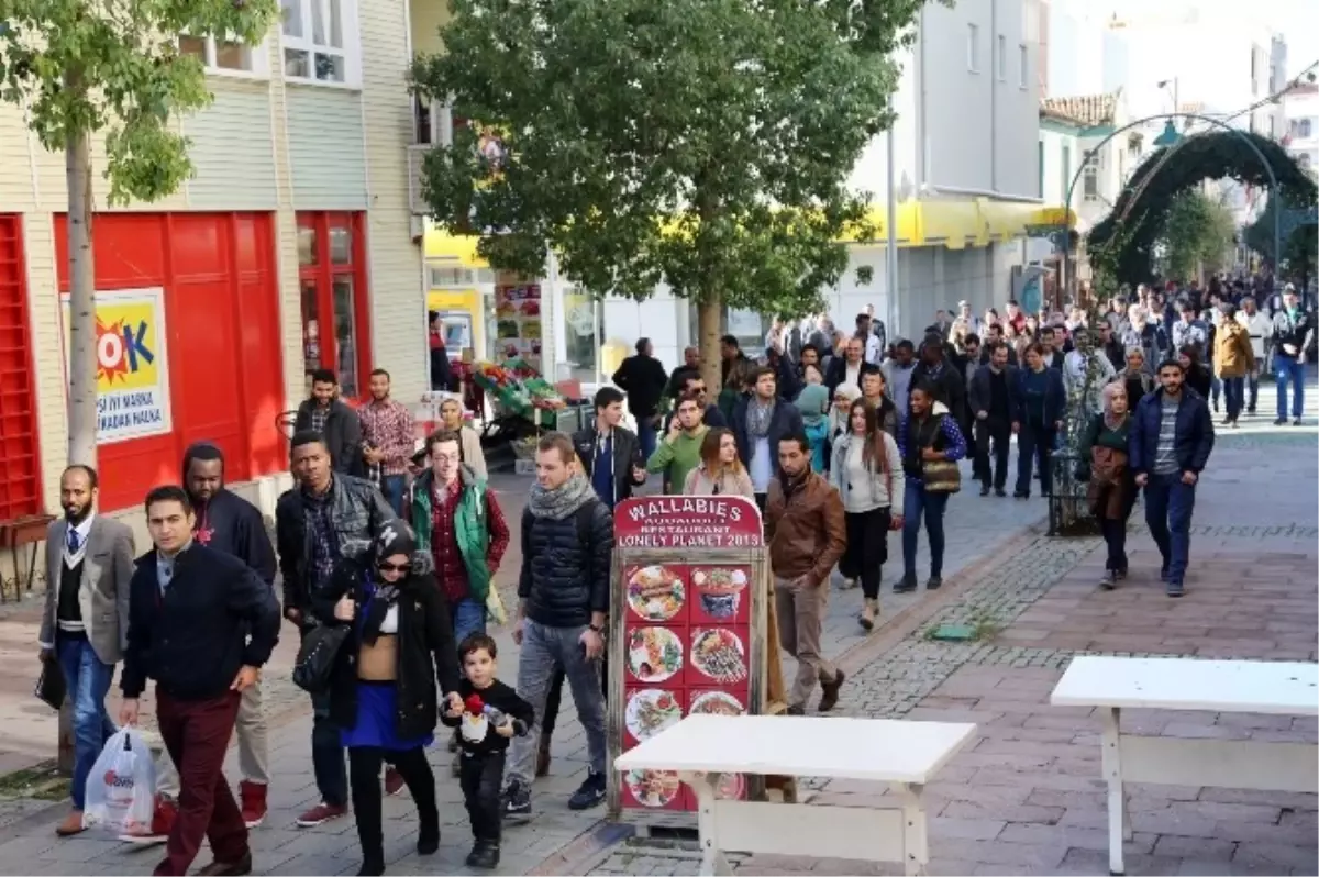 Bakıcı, Yabancı Öğrencilere Yerel Yönetim Dersi Verdi