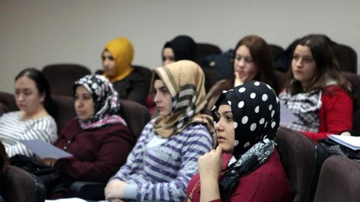 Bornova\'nın Lider Kadınları Yetişiyor