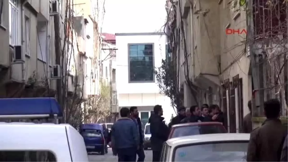 Bursa Mehdi\' Olduğunu Söyleyip, Pompalı Tüfekle Ateş Açtı; 3 Polis Yaralı