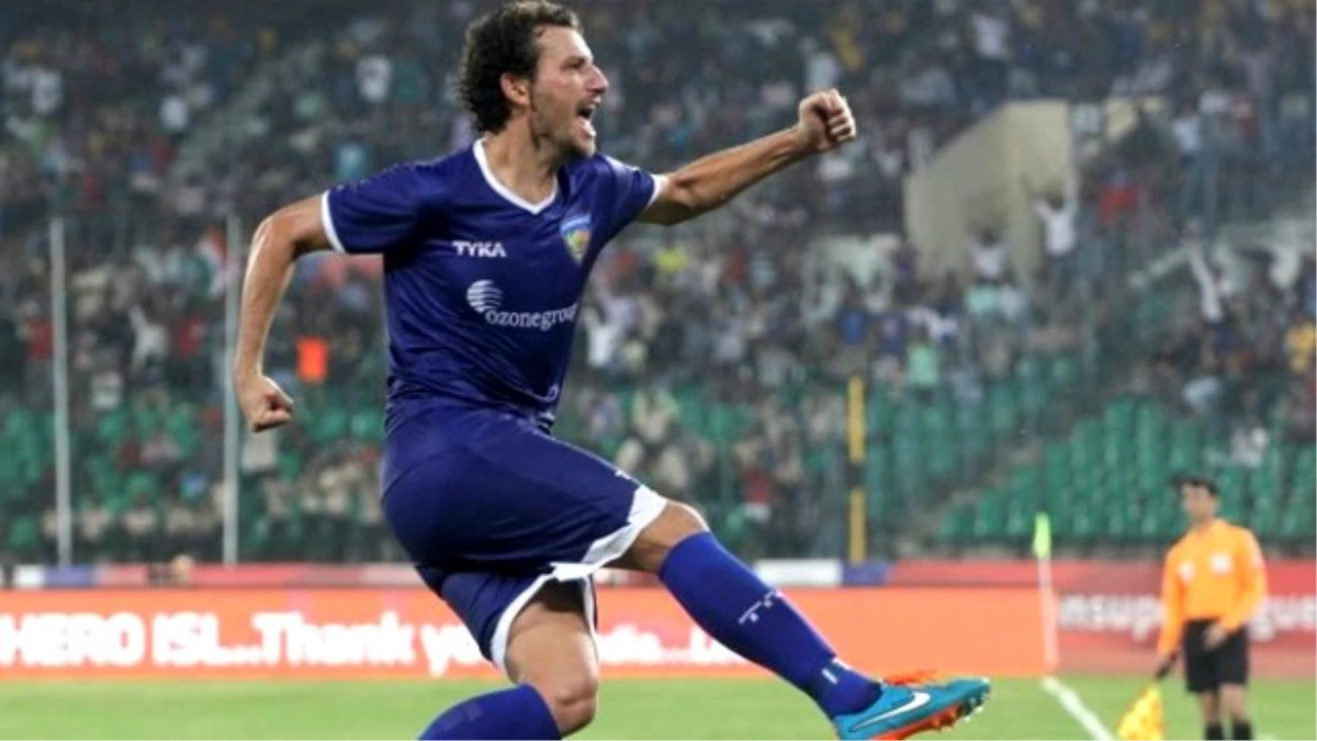 Elano, Hindistan\'da Gol Kralı Oldu