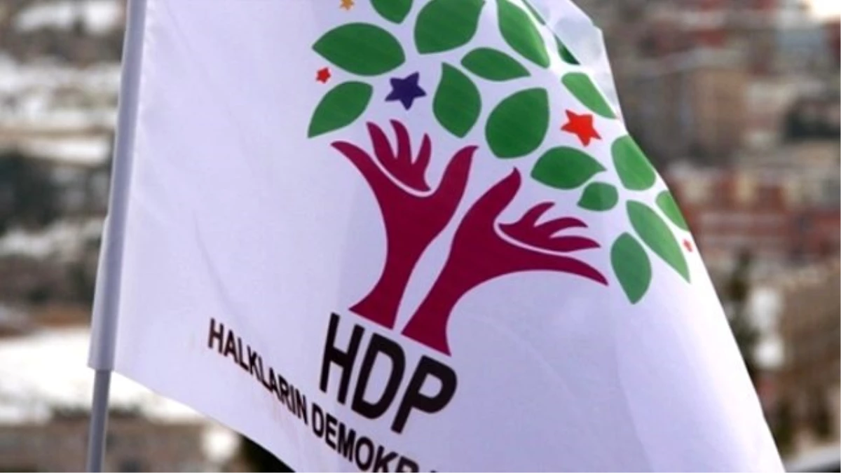 Sakarya\'da HDP İl Başkanlığı\'nı Kundaklama Girişimi
