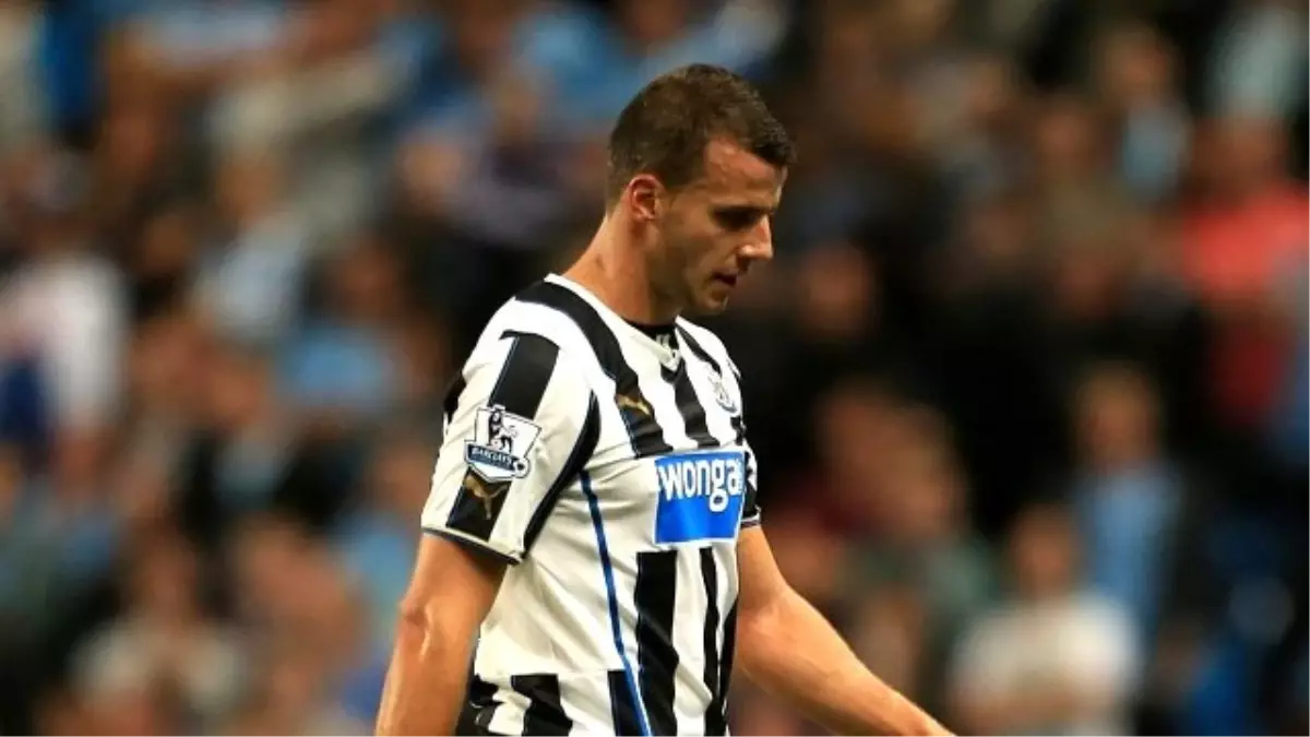 Steven Taylor Başını Direğe Çarptı