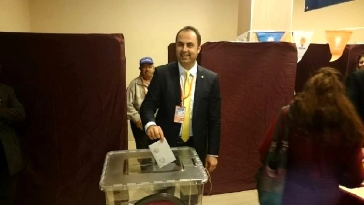 AK Parti Saray İlçe Başkanı Özkan Yaman Oldu