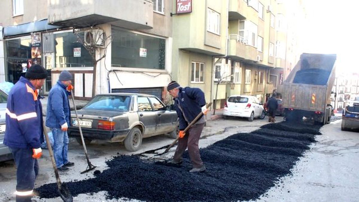 Asfalt Çalışmaları Devam Ediyor