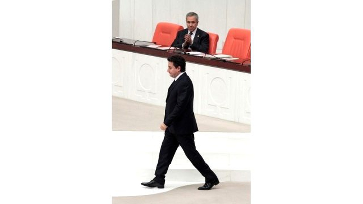 Babacan, Meclis\'te Türkiye Ekonomisinin Durumunu Anlattı