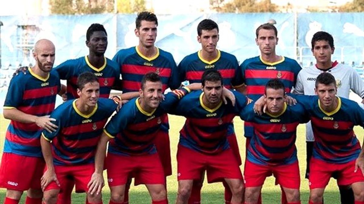 Barcelona\'nın Yeni Forma Tasarımını Bir Katalan Kulübü Kullanıyor