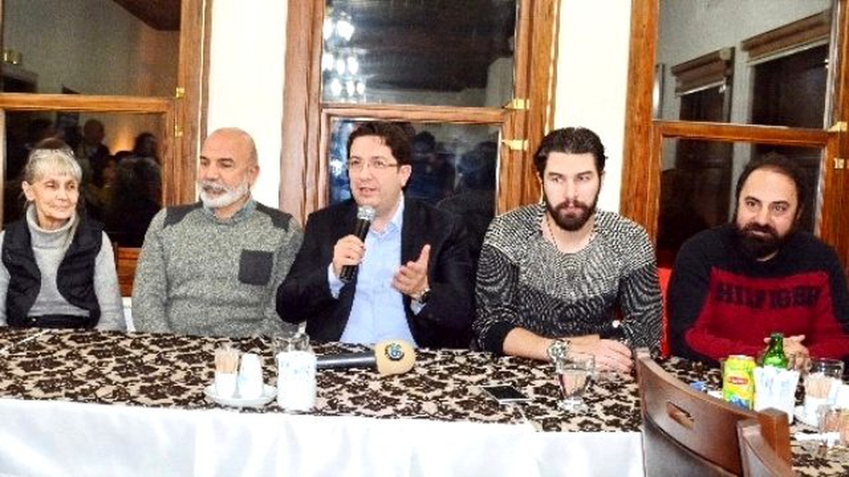 Başkan Yazgı, Somuncu Baba Filmi Yönetmeni ve Oyuncularıyla Buluştu