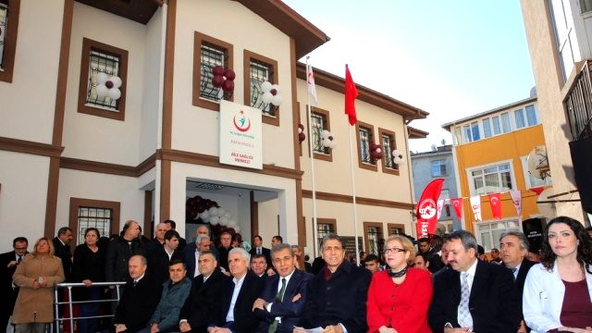 Fatih\'te Aile Sağlığı Merkezlerine PTT Hizmeti Geliyor