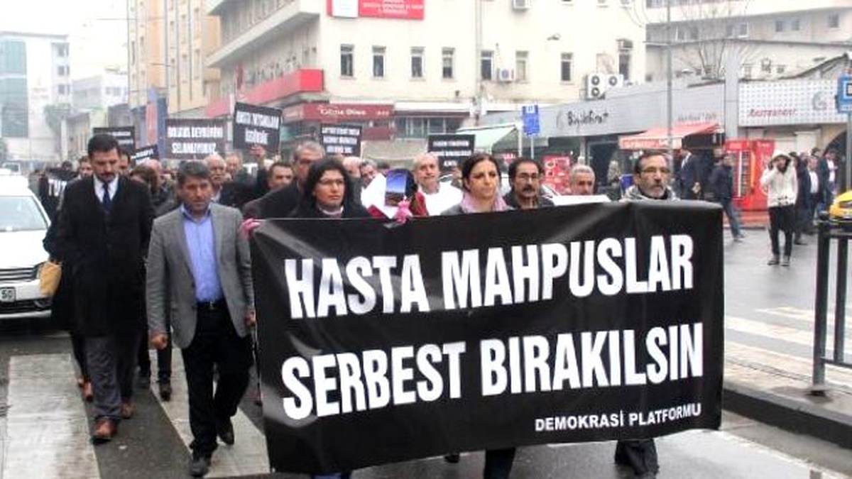İHD Üyelerinden Cezaevindeki 480 Hasta Mahkuma Mektup