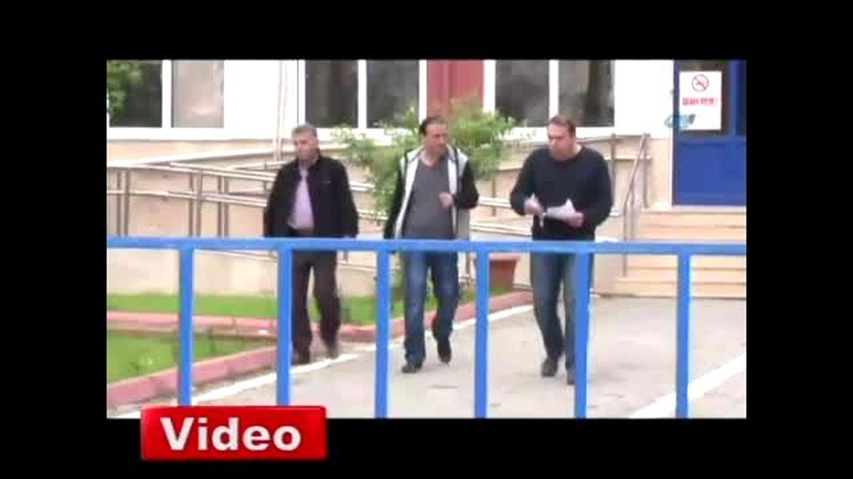 Kızı ve Oğlu Işid\'e Katılan İsviçreli Babanın Gözyaşları