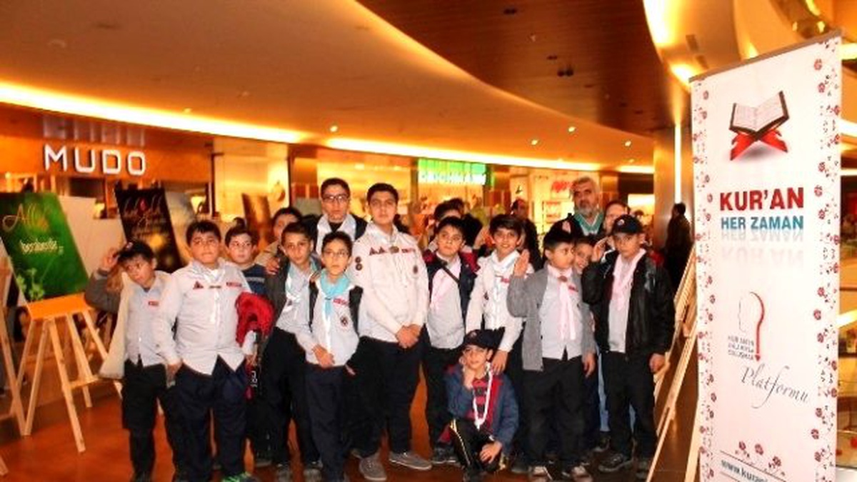 Kuran\'a Karşı Farkındalık Sergisi Büyük İlgi Gördü