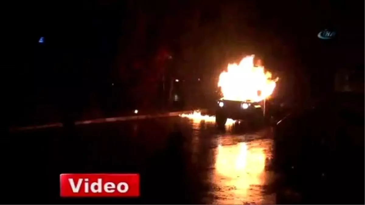 Tunceli\'de Polis Aracına Molotoflu Saldırı