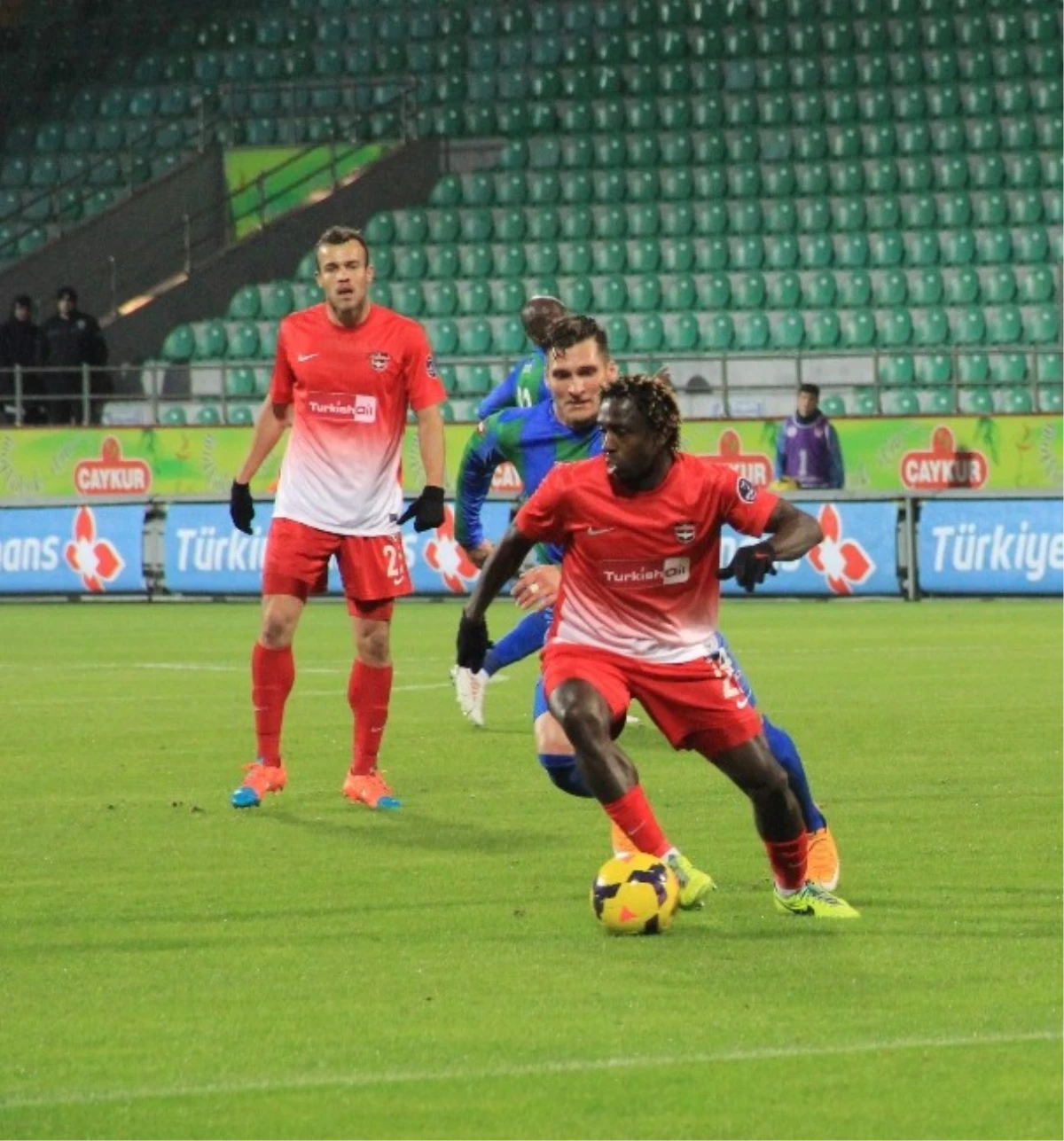 Çaykur Rizespor, Gaziantepspora Karşı Maçın İlk Devresinde 1-0 Yenik