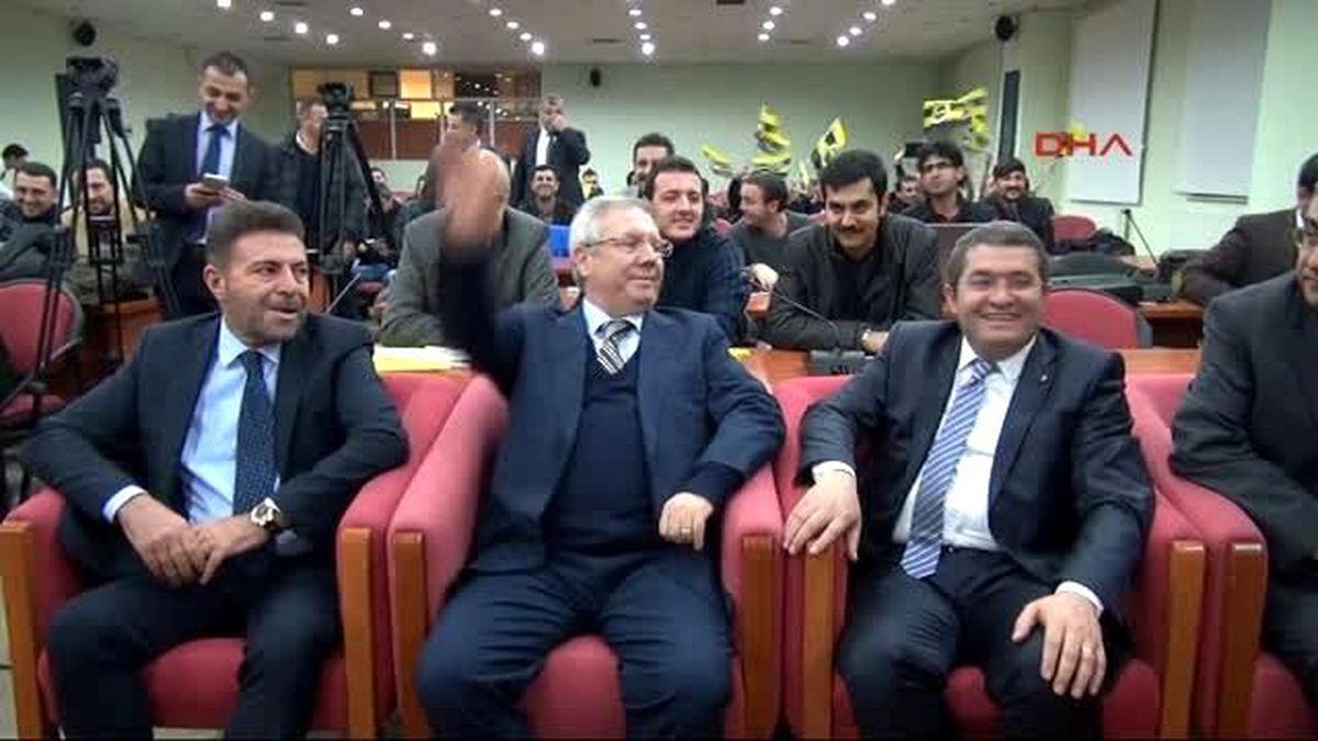 Aziz Yıldırım Van\'da Taraftarlarla Buluştu