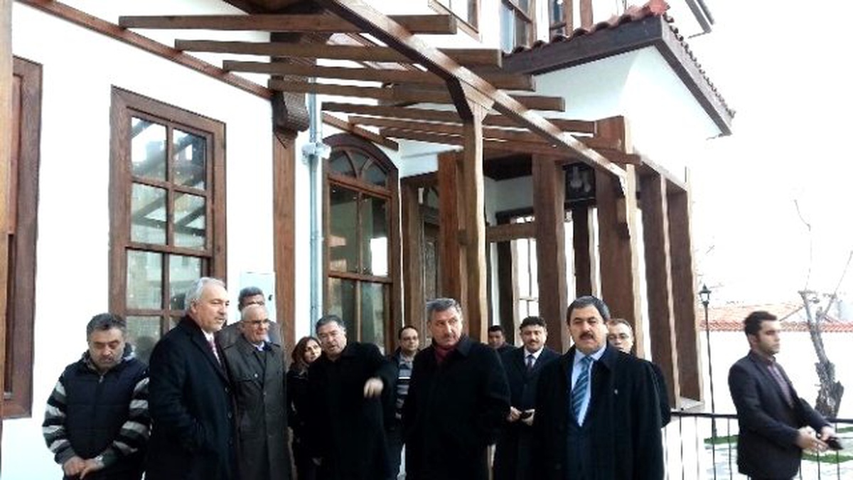 Başkan Süleyman Eser, Tarihi Kentlerin Kütahya Buluşmasına Katıldı