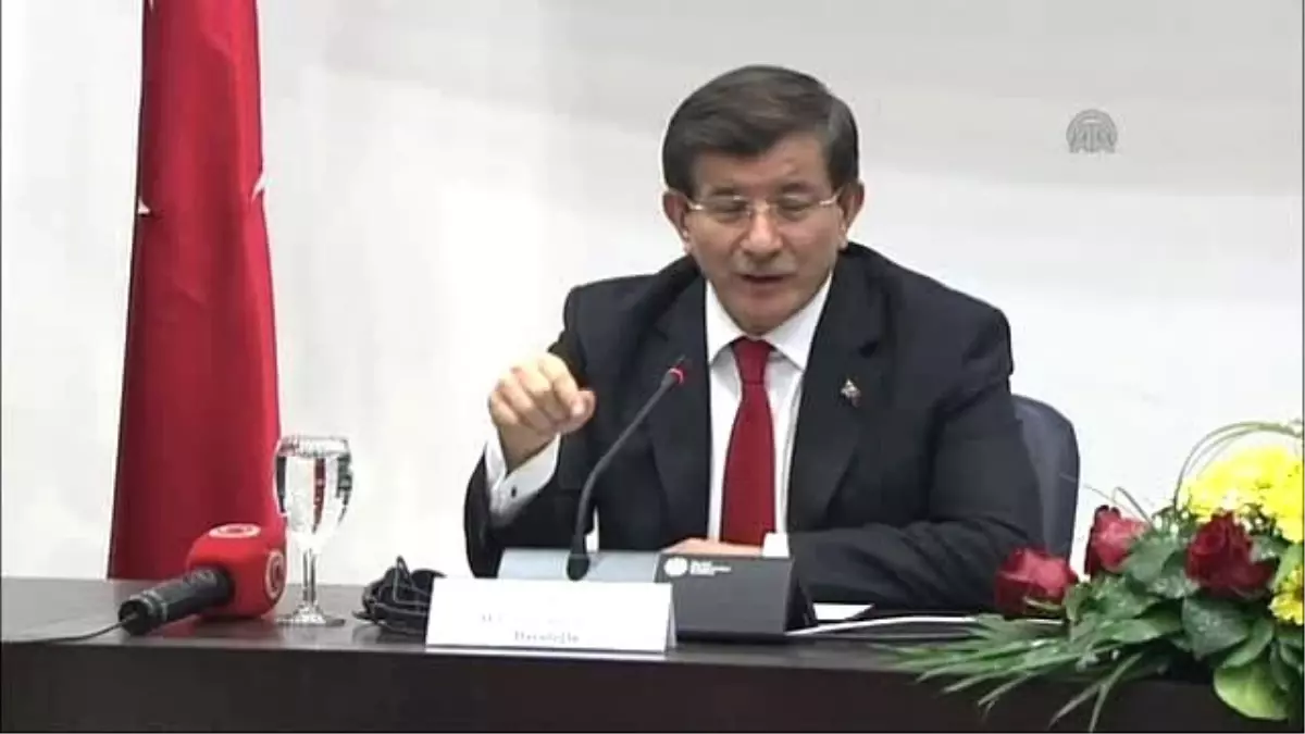 Davutoğlu, Makedonya Büyükelçilerine Hitap Etti (2)