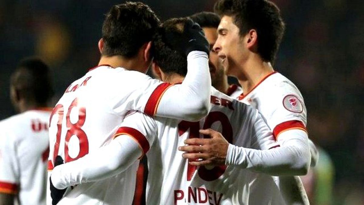 Galatasaray Farka Alıştı: 1-4
