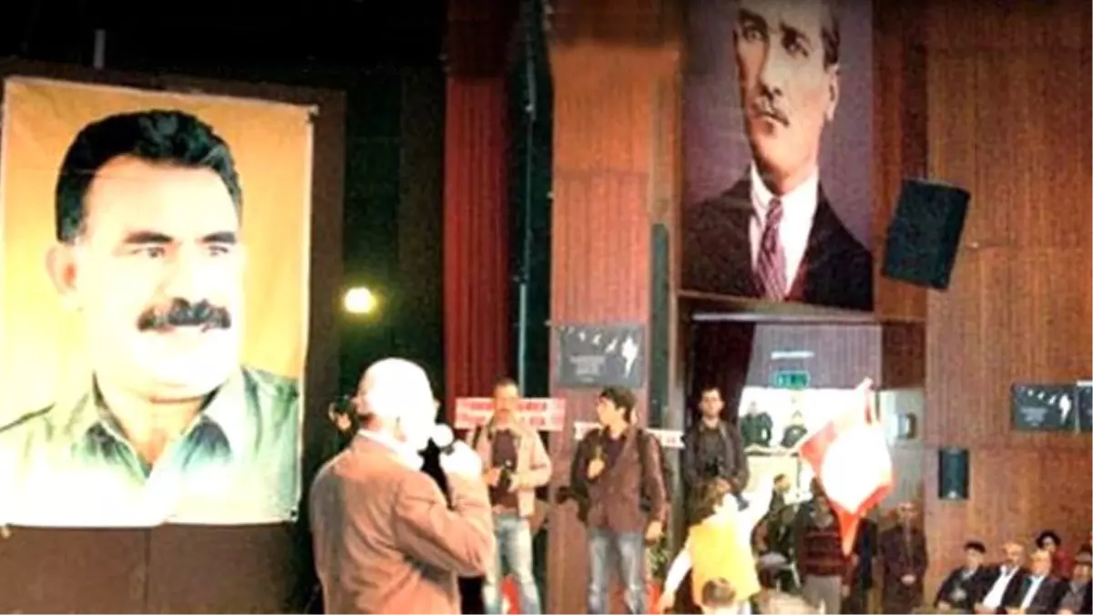 HDP Kongresinde Atatürk ve Öcalan Posteri Yan Yana Asıldı