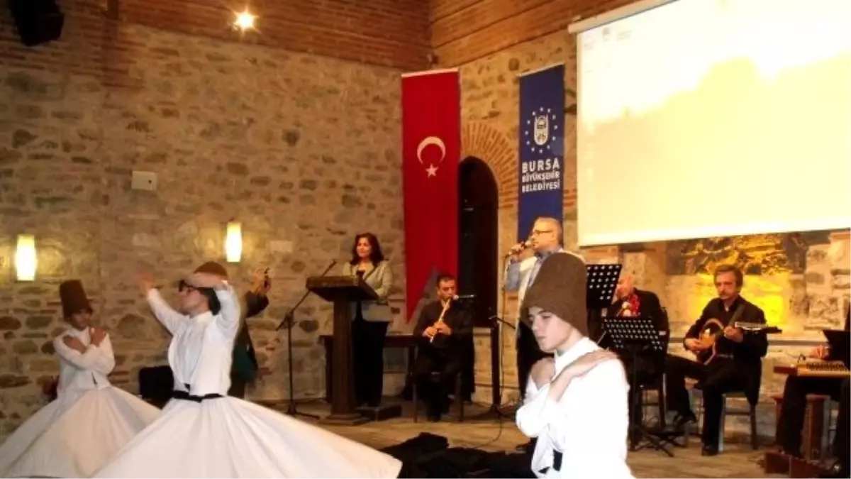 Mevlana Şiirle Anıldı