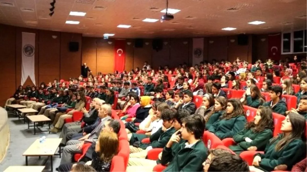 Öğrencilere Madde Bağımlılığını Önleme Konferansı