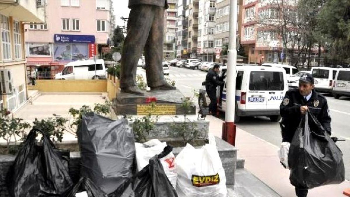 Samsun\'da Kaçak Sigara Operasyoru: 16 Gözaltı