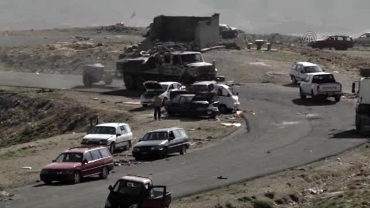 Yezidiler, Araçlarını Kurtarmak İçin Şengal Dağı\'na Geliyor