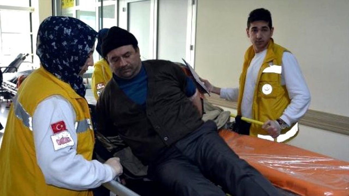 Yolda Yürürken Suriyeli Çocuk Bıçakladı