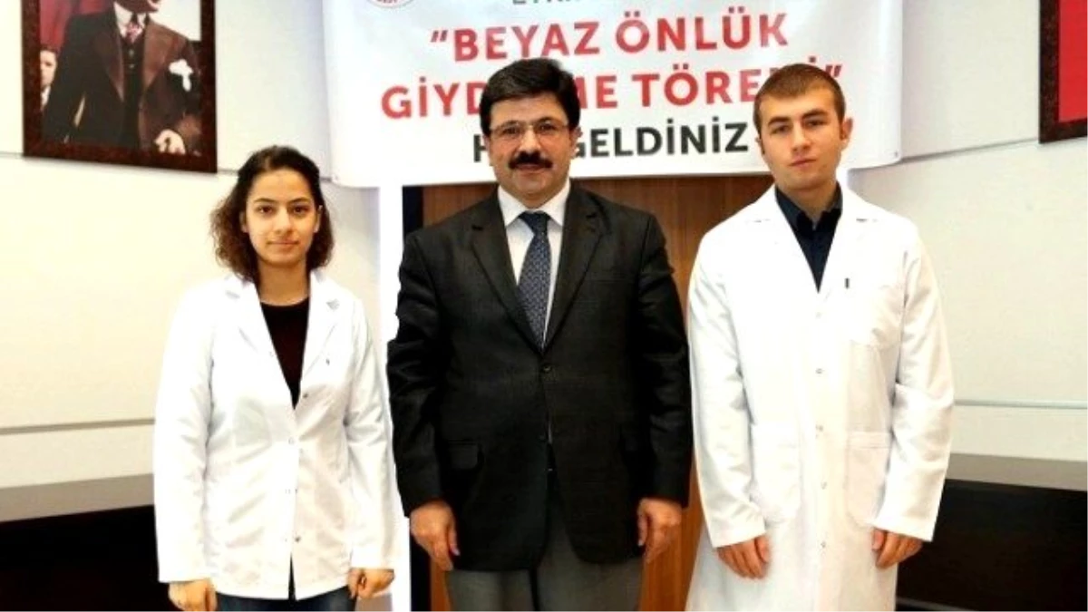 Cü\'de Veteriner Fakültesi Öğrencileri Beyaz Önlük Giydi