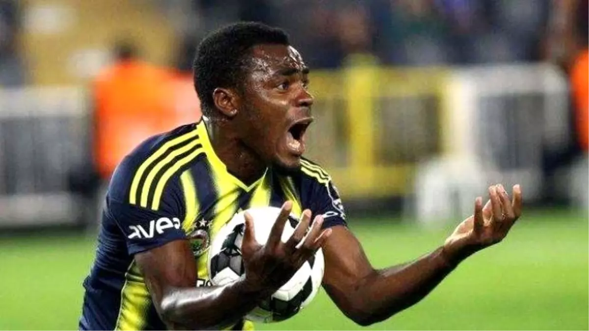 Fenerbahçe\'ye Emenike\'den Kötü Haber