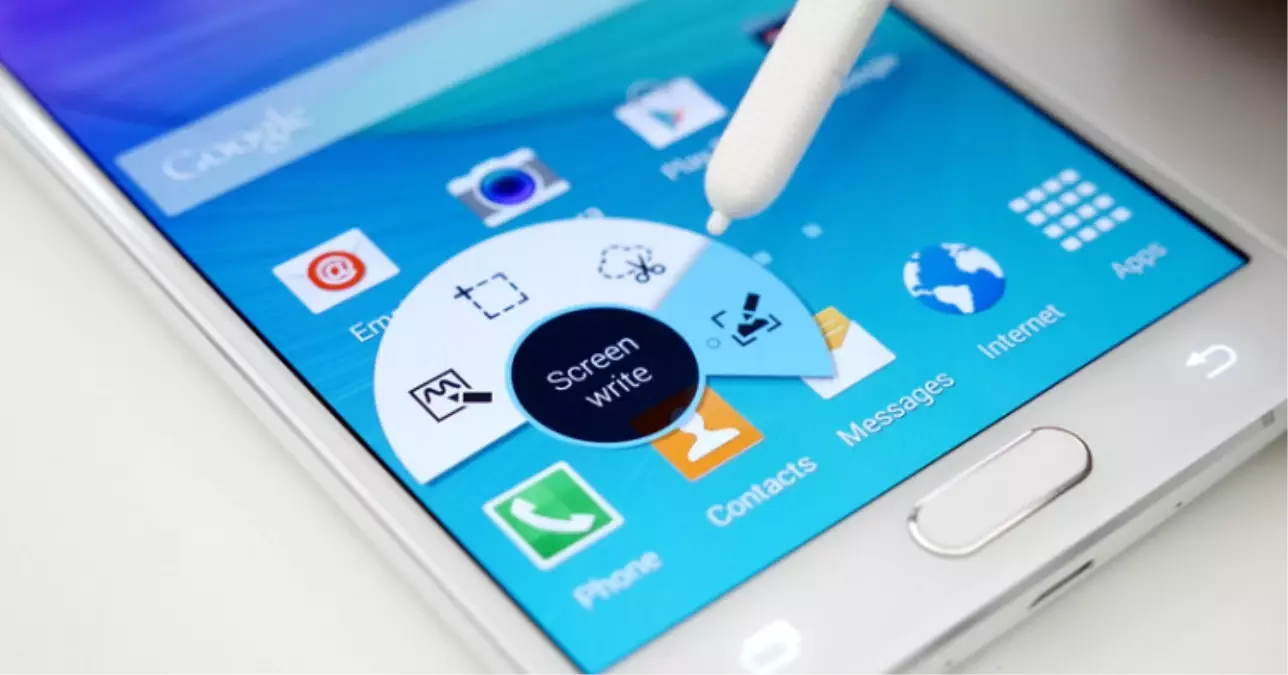 Galaxy Note 4 \'Ün Pil Gücünü 4 Kat Arttırabilirsiniz!