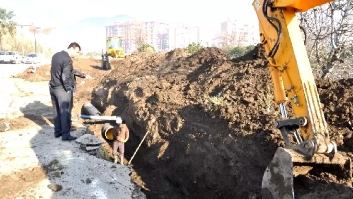 Hamidiye Mahallesi\' Ne Yeni Yağmur Suyu Hatları Döşeniyor