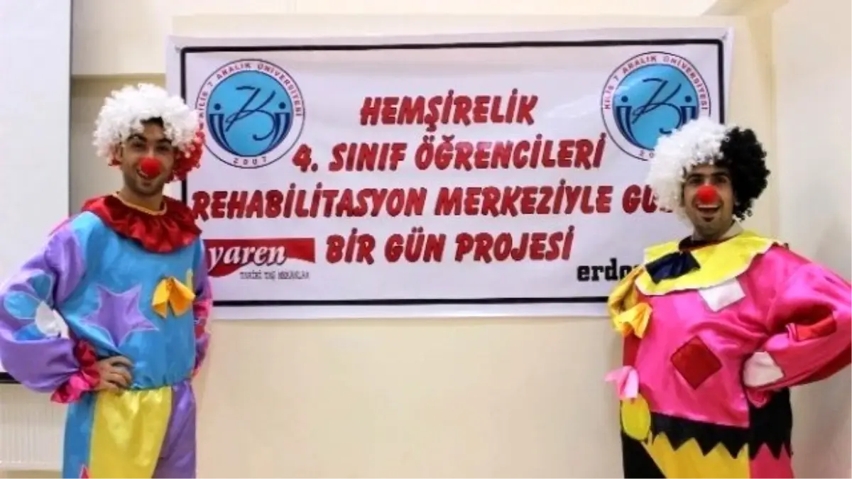 Hemşirelik Bölümü Öğrencileri Rehabilitasyon Merkezi\'nde