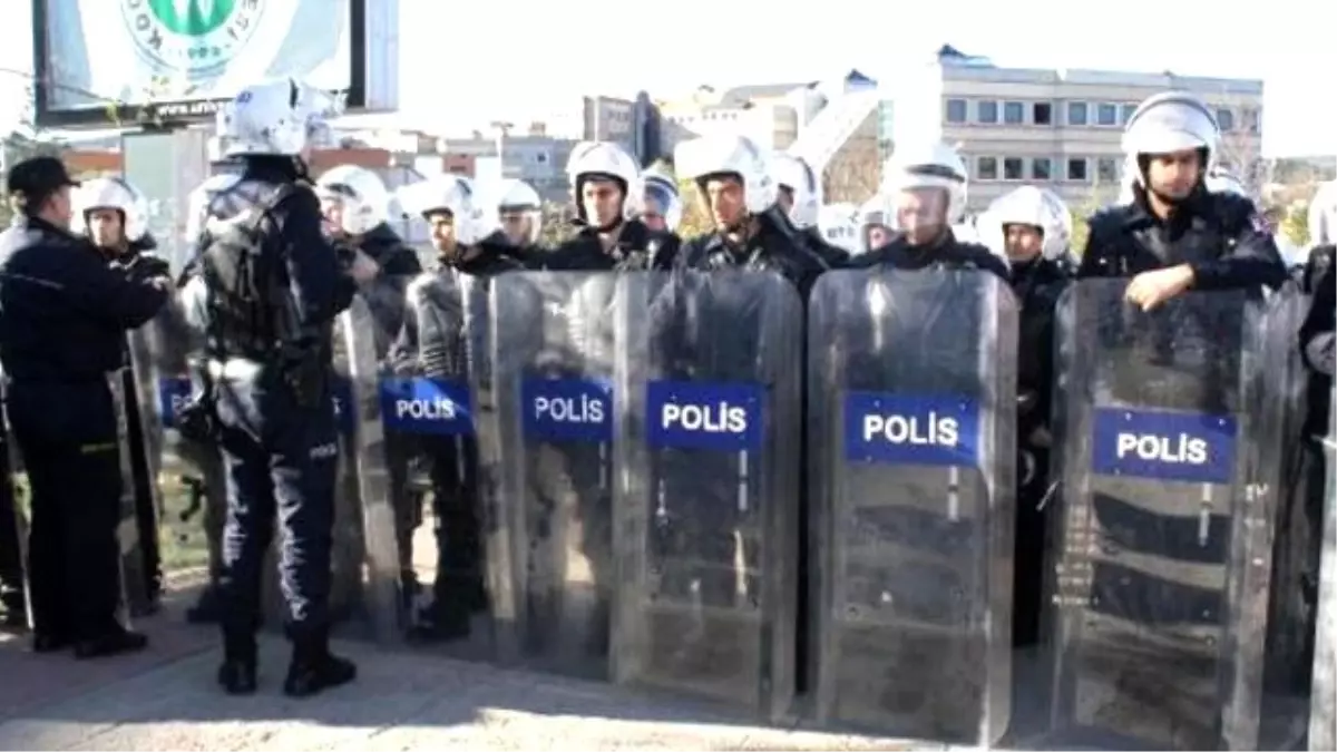 Kocaeli Üniversitesi Karıştı: 18 gözaltı , Kocaeli\'de Neler Oluyor ?