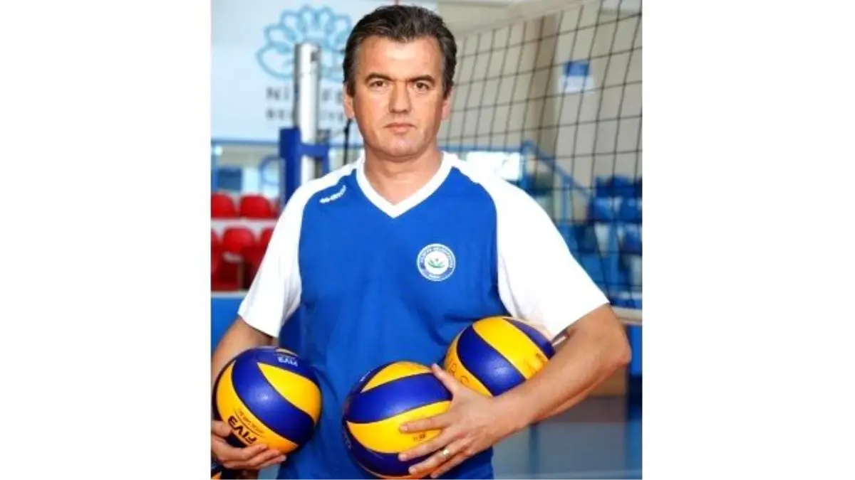 Nilüfer Belediyespor Kadın Voleybolda İlk Yarıda Beğenildi