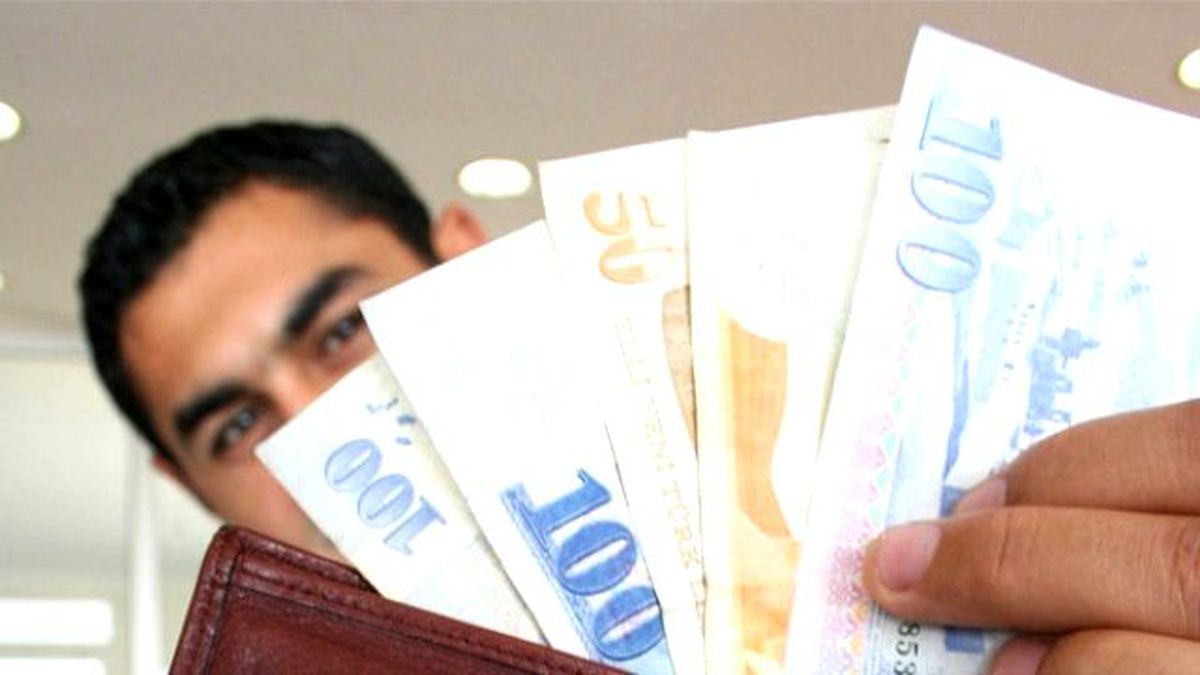 Özel Sektörde Çalışanlara 2015 İçin Tahmini Zam Oranı Belli Oldu