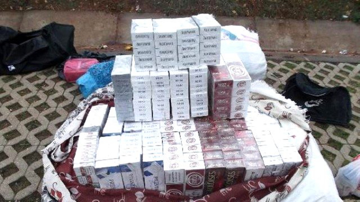 Yolcu Otobüsünde Kaçak Sigaraya Gözaltı