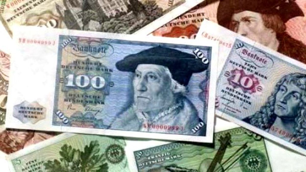 Almanlar Mark\'ı Halen Bırakamadı
