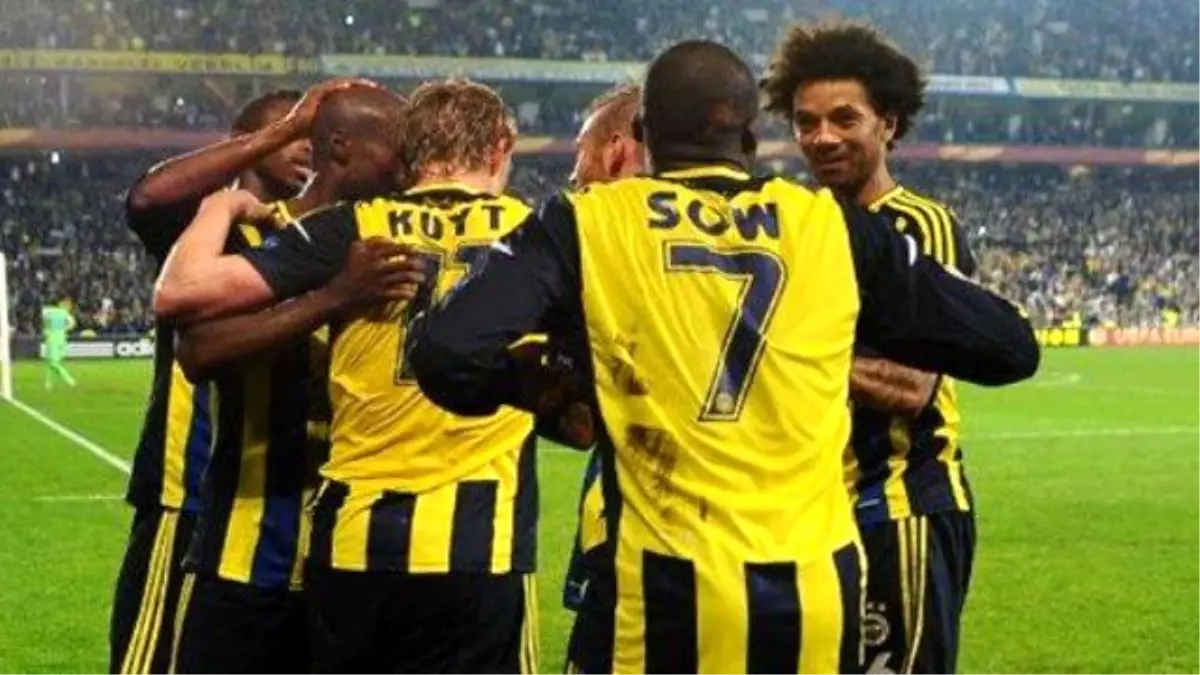 Fenerbahçe\'de Flaş Ayrılık Kararı!